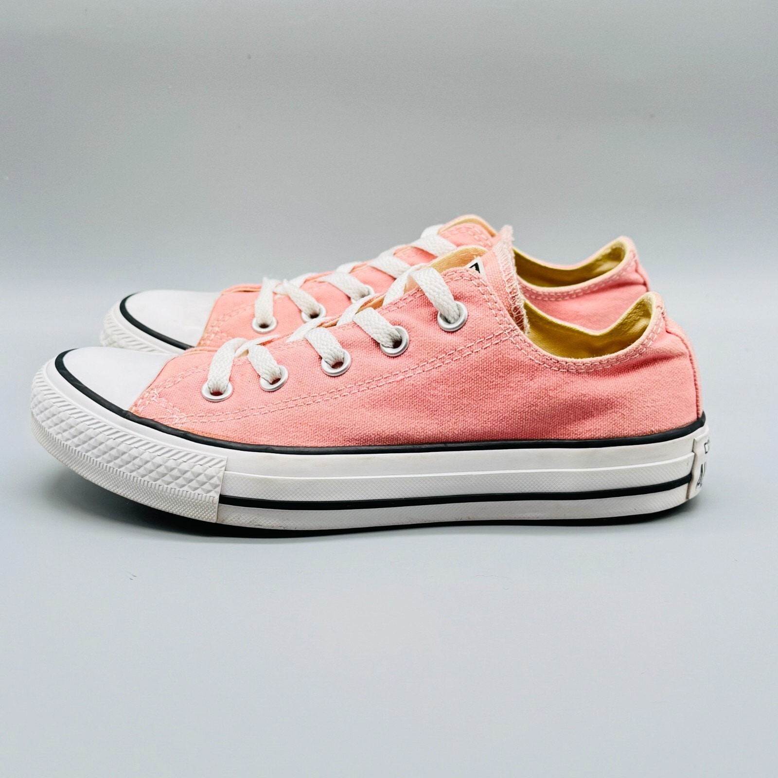 Converse All Star Shoes Womens 6 Pink Canvas Sneakers Low Top Chucks Casual Converse All Star Shoes Womens 6 Pink Canvas Sneakers Low Top Chucks Casual