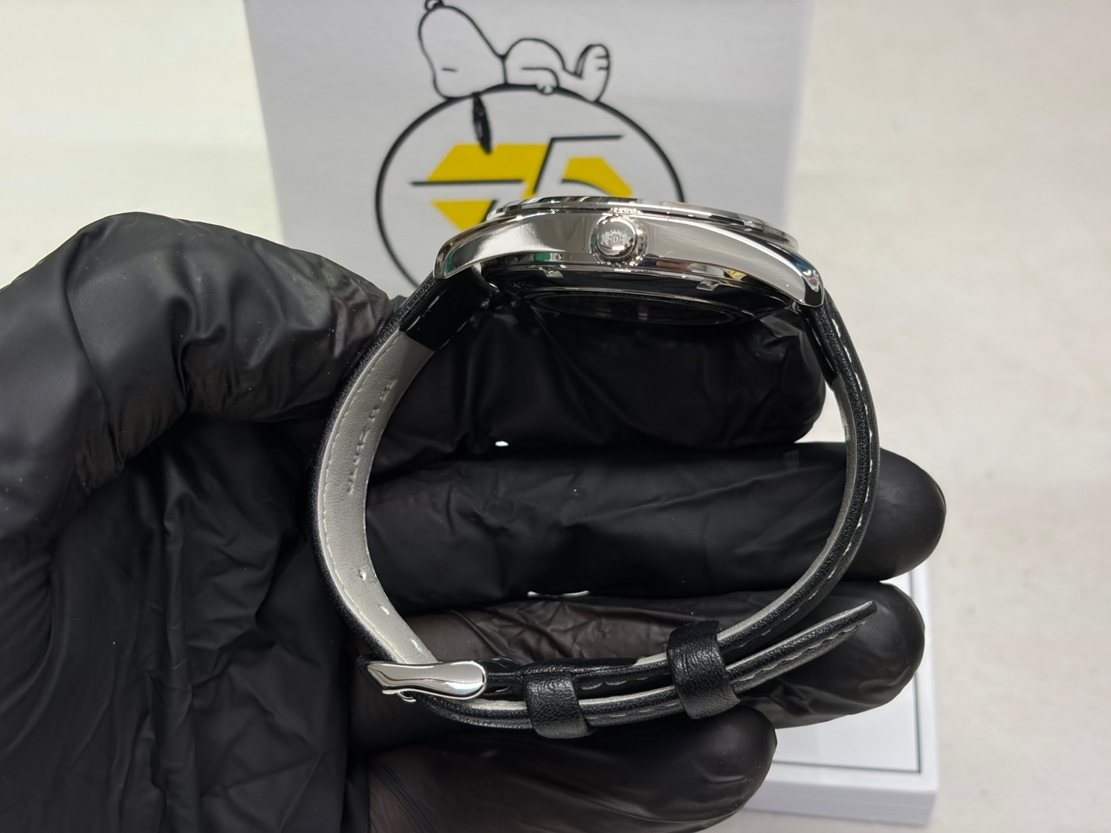 ORIENT - LIMITED EDITION PEANUTS SNOOPY OPEN HEART AUTOMATIC WATCH RA-AR0011S