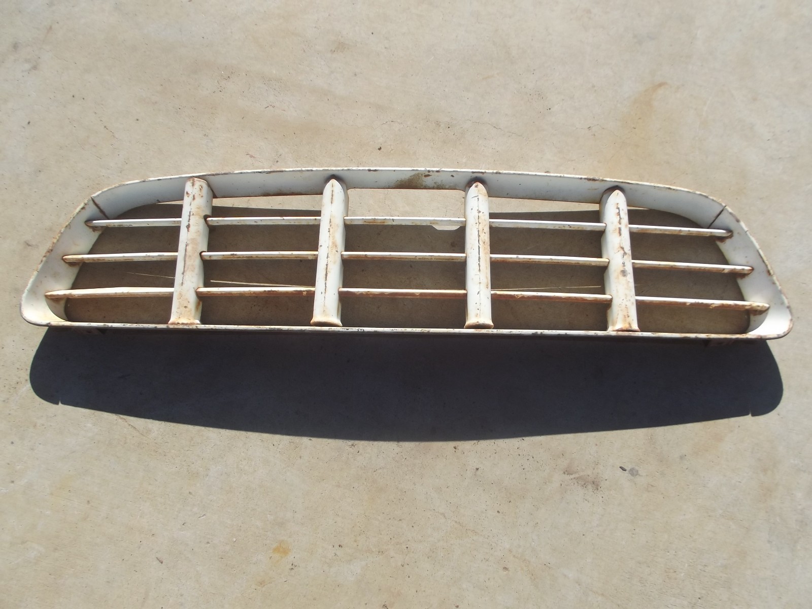 1955 SECOND SERIES 1956 CHEVROLET TRUCK ORIGINAL GRILLE pickup 3100 3200