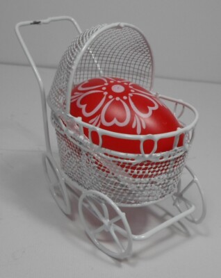 VTG 4'' DECORATIVE WHITE METALLIC BABY STROLLER WITH PLASTIC RED EASTER EGG NEW B