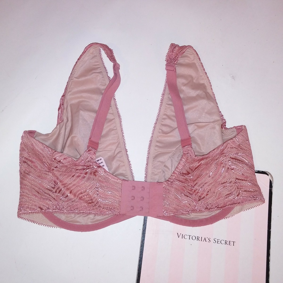 Victoria Secret Bra Unlined Plunge Pink Luxe Zebra Lace Underwire