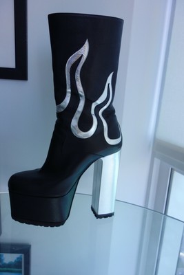 dsquared platform boots
