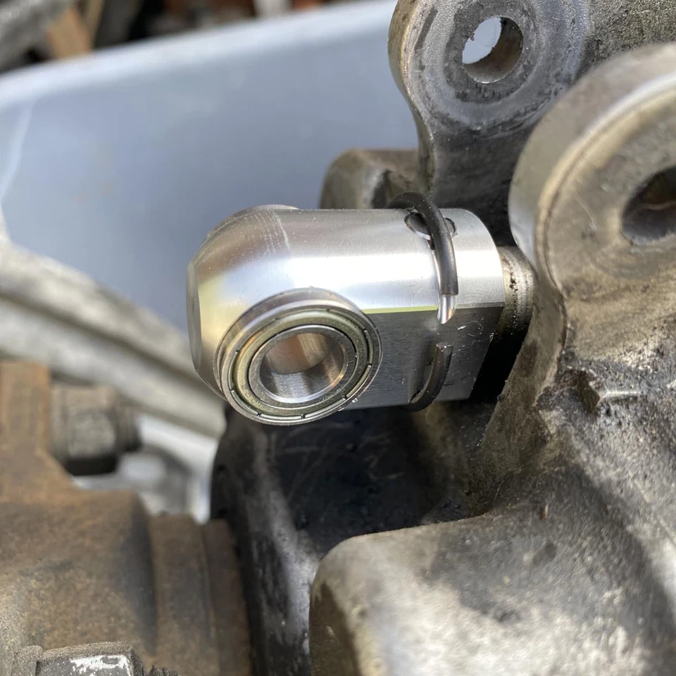 Selector Rod Joint Upgrade For BMW E81 F20 F21 E36 E46 E90 F30 E39 E60 F10 E63 - Image 2 of 4