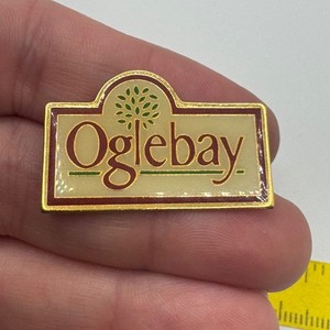 Vintage Oglebay Park Resort Golf Wheeling West Virginia Enamel Lapel Pin