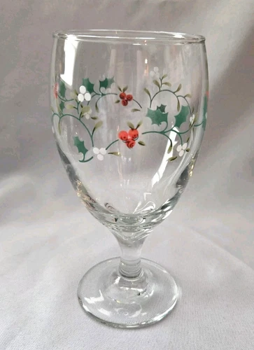 SET OF 4 PFALTZGRAFF WINTERBERRY ICED TEA GOBLETS GLASSES 7" CHRISTMAS