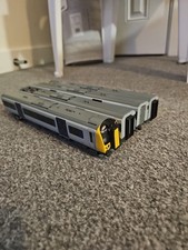 Bachmann 31-032 London Midland Class 350/1 Desiro 4 Car EMU 350101 - DCC Fitted