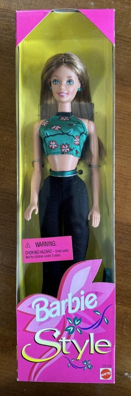 Mattel 1998 Style Barbie Fashion Doll 20768 Redhead Green Crop Top