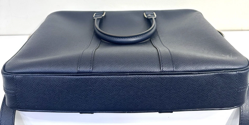 OPEN BOX Louis Vuitton Porte-Documents Voyage Dark Blue Case Taiga Leather PM - - Image 3 of 4