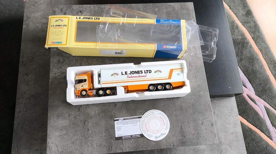 1/50 CORGI CAMION TRUCK SCANIA TOPLINE FRIDGE TRAILER JONES INTERNATIONAL MIB - Photo 2/4