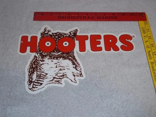 VINTAGE HOOTERS DINE IN RESTAURANT W/ OWL 13" METAL WINGS BEER GASOLINE OIL SIGN