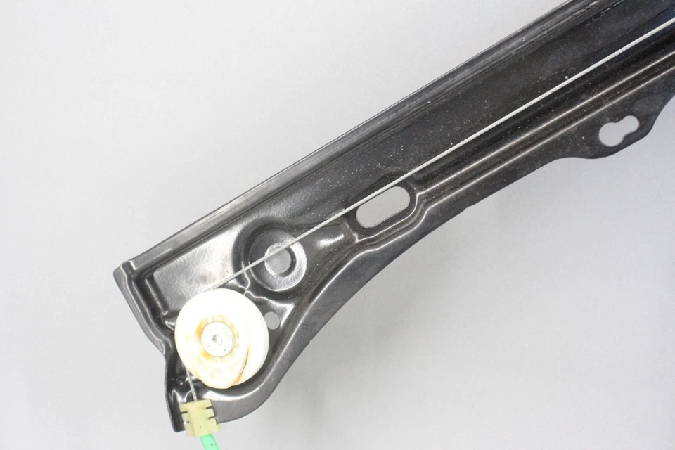 ✅14-19 BMW F33 428i 435i Front Right Passenger Side Window Regulator w/Motor OEM - Image 3 of 4