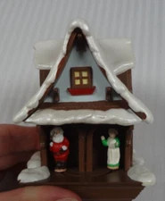 Hallmark Keepsake Ornament Last Minute Hug-Light and Motion-Vintage 1988