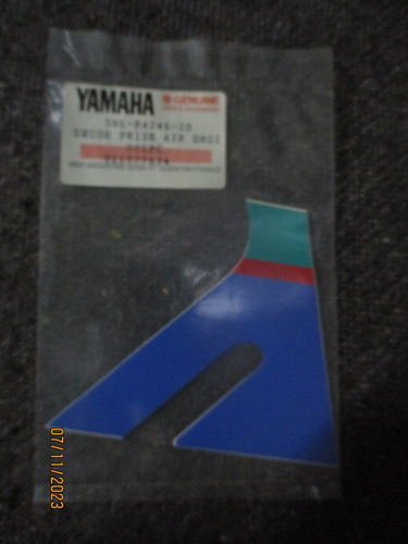 NOS OEM Yamaha TY250ZF DT200RG +++ Emblème Yamaha # 99247-00080