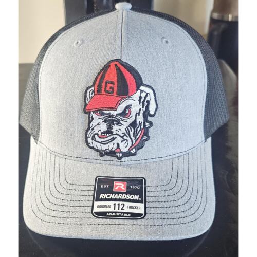 Bulldogs Richardson 112 Truckermütze mit gesticktem Retro Hundeaufnäher - Go Dawgs! - Bild 3 von 6