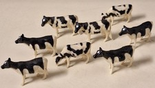 1:64 Scale Ertl Farm Country - Holstein Cattle Lot A