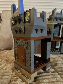 LEGO DUPLO Knight Castle 4777 &ndash; Excellent &ndash; Near Complete w/ Figures & Weapons