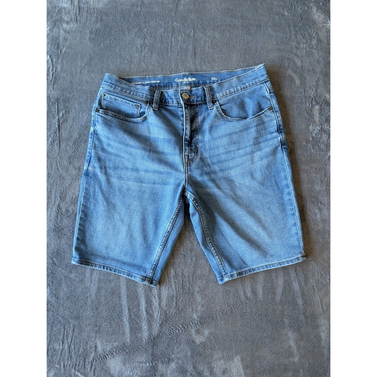 Short tilleul multi-poches homme