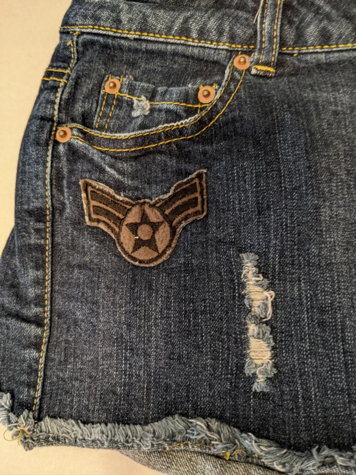 Pantalones Cortos Ci Sono Junior’s Denim Patriotic Jean Con Puños Envejecidos Talla M Foto 4 de 4