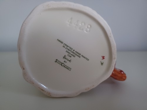HARRODS SYLVAC Staffordshire Mug Father Christmas Santa Mug Numbered Stamped - Picture 8 of 9