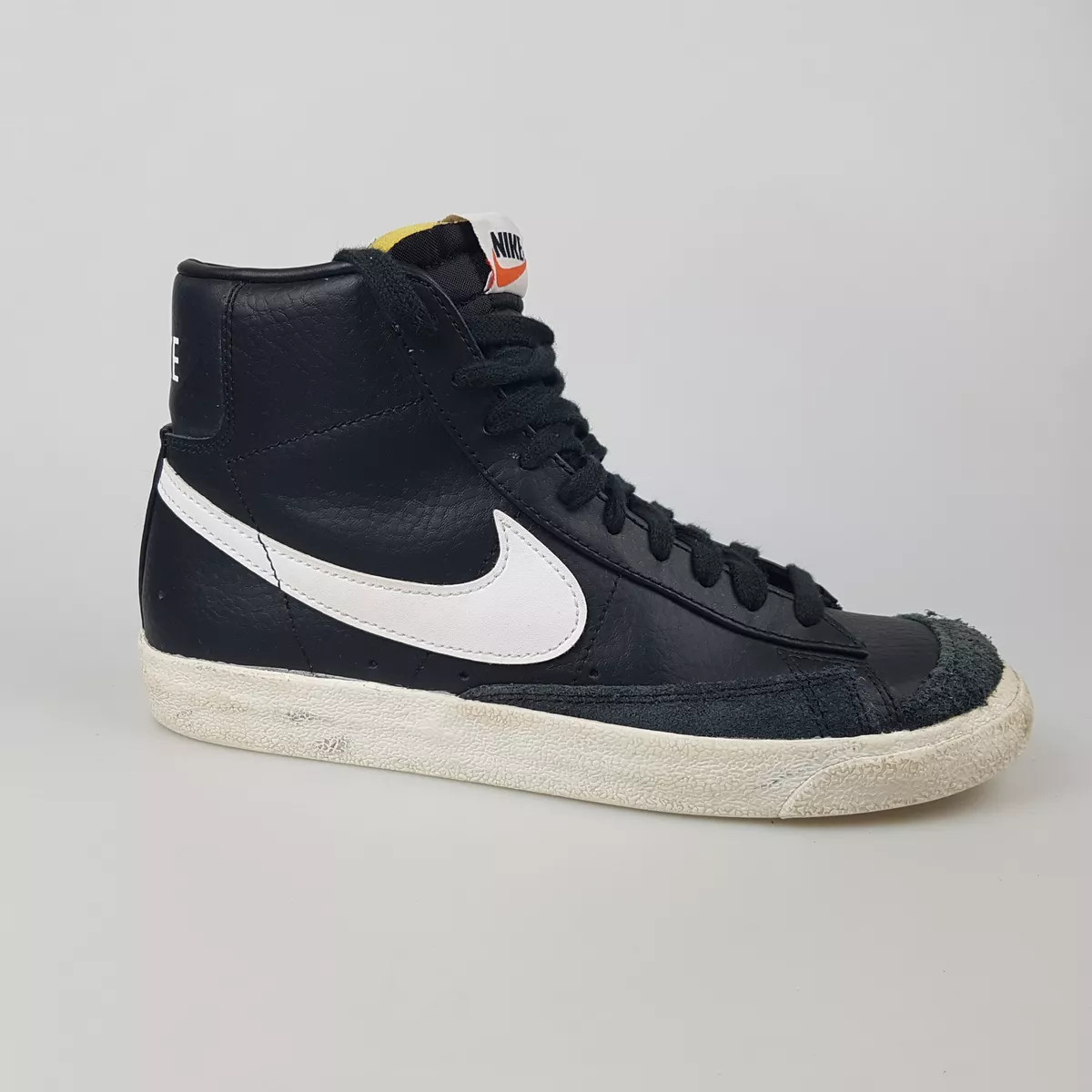 Nike blazer mid cheap 77 black white
