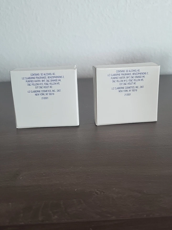 Perfume Liz Claiborne Pure Perfume Miniatura 1/8 Fl Oz Total De Dos Foto 2 de 4