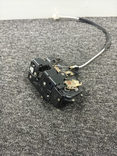 PORSCHE 996 FRONT RIGHT DRIVER SIDE DOOR LOCK MECHANISM - Picture 6 of 7