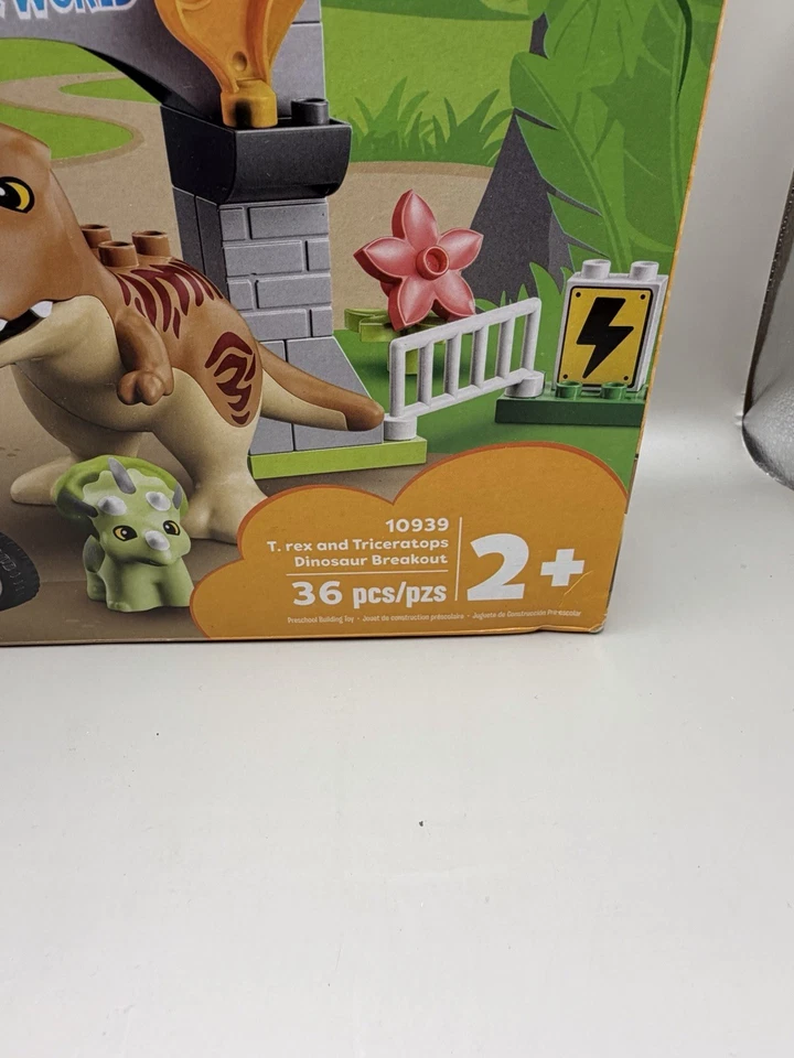 乐高侏罗纪 Duplo 10939 T-Rex 三角龙 恐龙 突破 全新未拆封 — 第 2/4 张图片