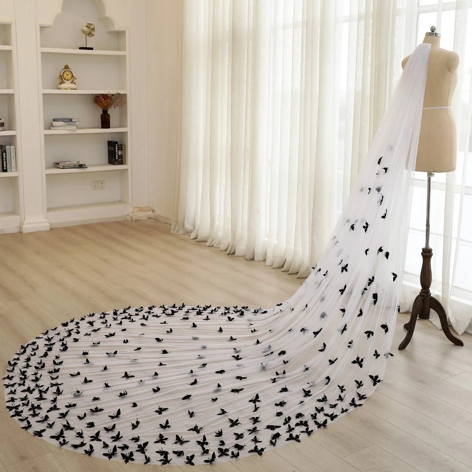 Hermoso velo de novia de mariposa de satén negro Foto 3 de 4