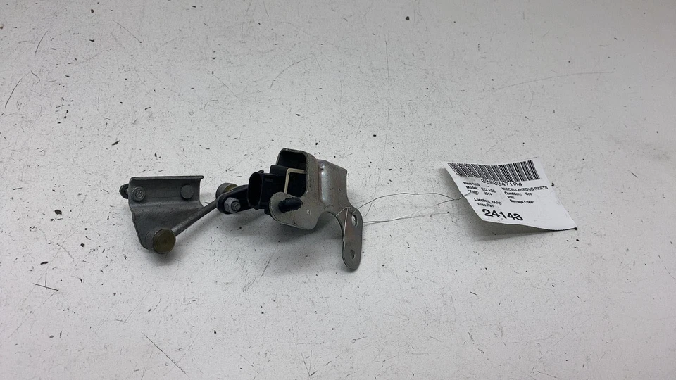 ⭕ 2010-2016 Mercedes Benz E350 Pneumatic Spring Suspension Height Level Sensor - Image 2 of 4