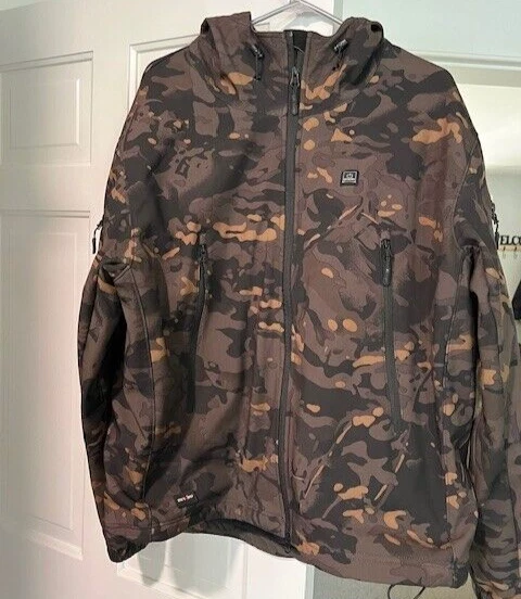 DEWBU Men's Soft Shell Camo Heated Jacket With Hood Size L No Battery Pack
Opens in a new window or
