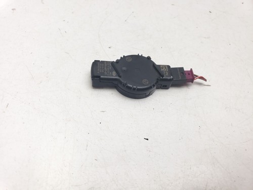 BMW X1 F48 FRONT WINDSCREEN RAIN SENSOR 6814601 2017 - Picture 5 of 14