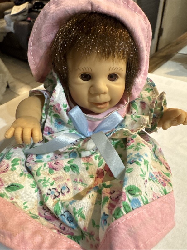 8” Vintage 1996 Anne Gi-Go Toy Palm Pals Bean Bag Kids Hong Kong Pellets Clean