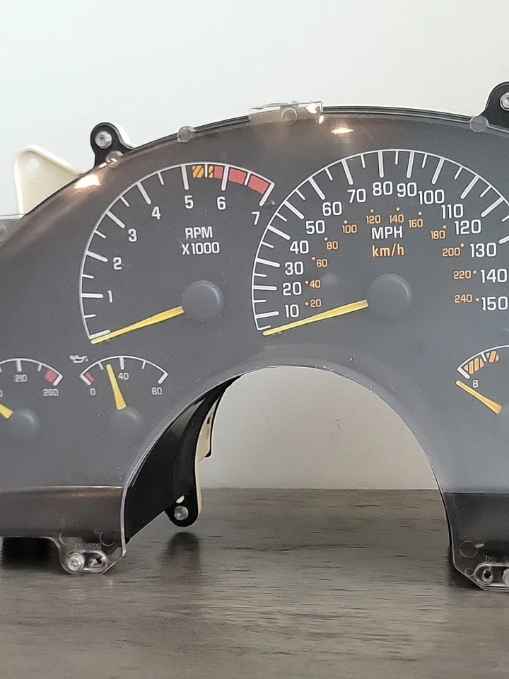 Pontiac Trans Am Firebird 1993-96 cuadro de instrumentos 150 mph (75 k millas) Foto 4 de 4