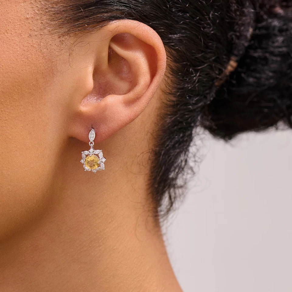 Elegante pendiente colgante redondo simulado citrino de 2 quilates enchapado en oro blanco de 14 k Foto 4 de 4