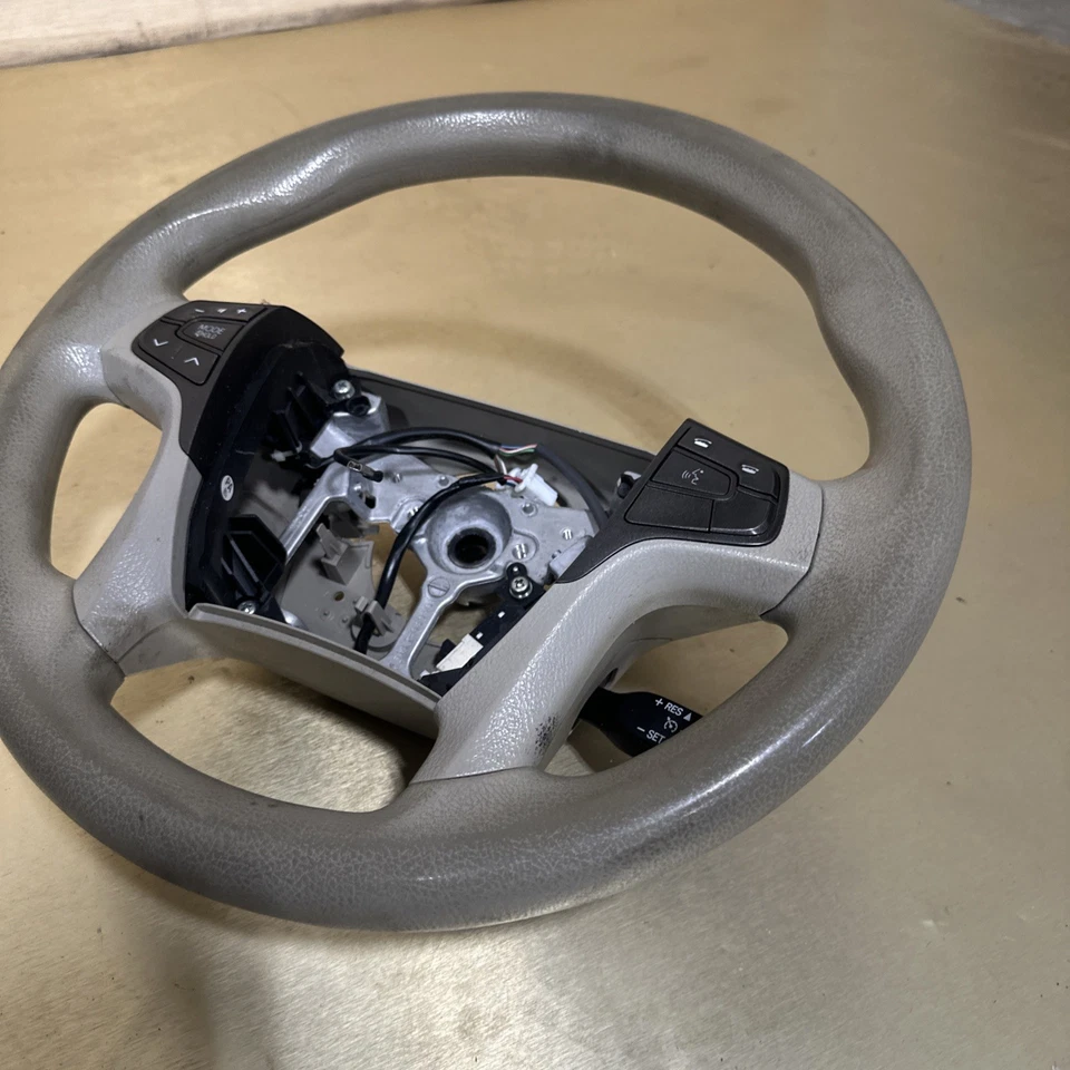 Toyota Sienna 2011-2014 conjunto volante delantero OEM 45103-08030 Foto 2 de 4