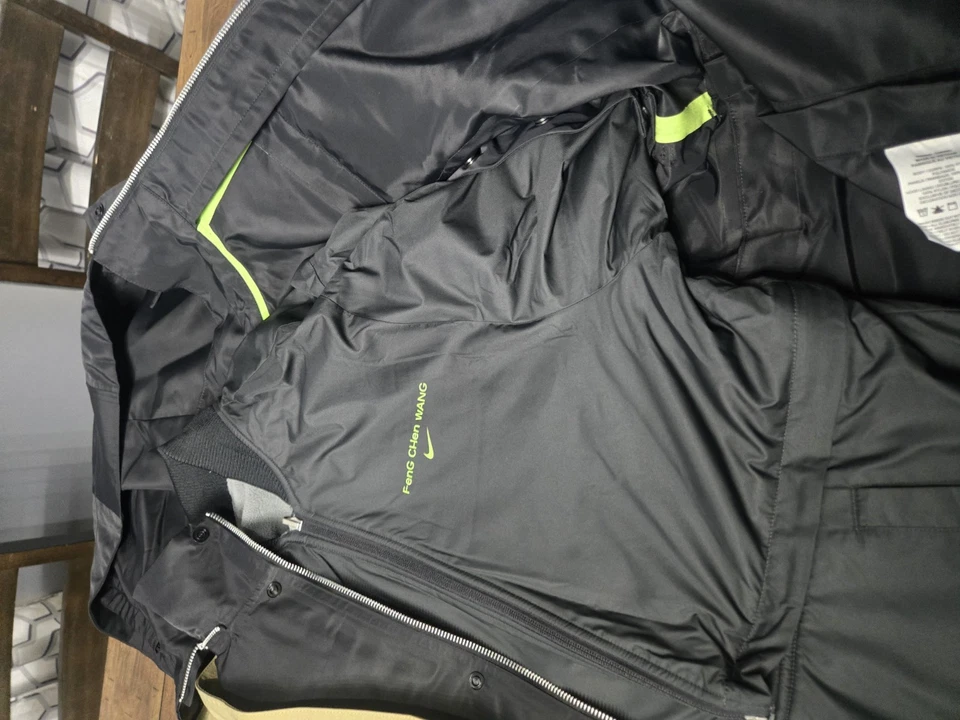 Chaqueta Nike X Feng Chen Wang Pro Transform negra para hombre talla mediana DV3999-068 Foto 4 de 4