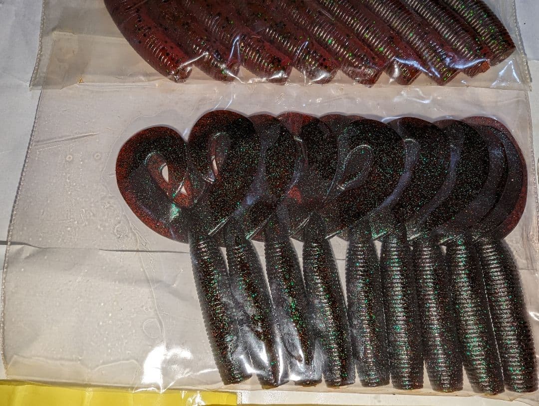 15-bag set of Gary Yamamoto creature baits, craw-type worms, and grub-type - Image 6