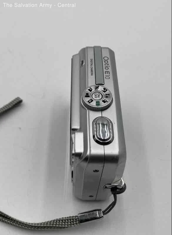 Pentax Optio E10 Silver 6MP 3x Optical Zoom Digital Camera w/Wrist Strap - Image 3 of 4