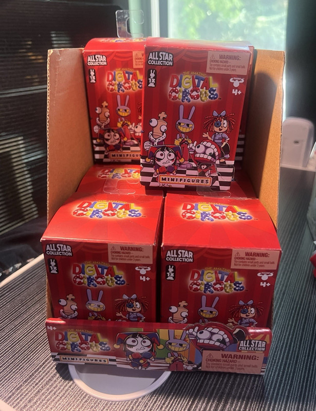  Amazing digital circus minifigures display box