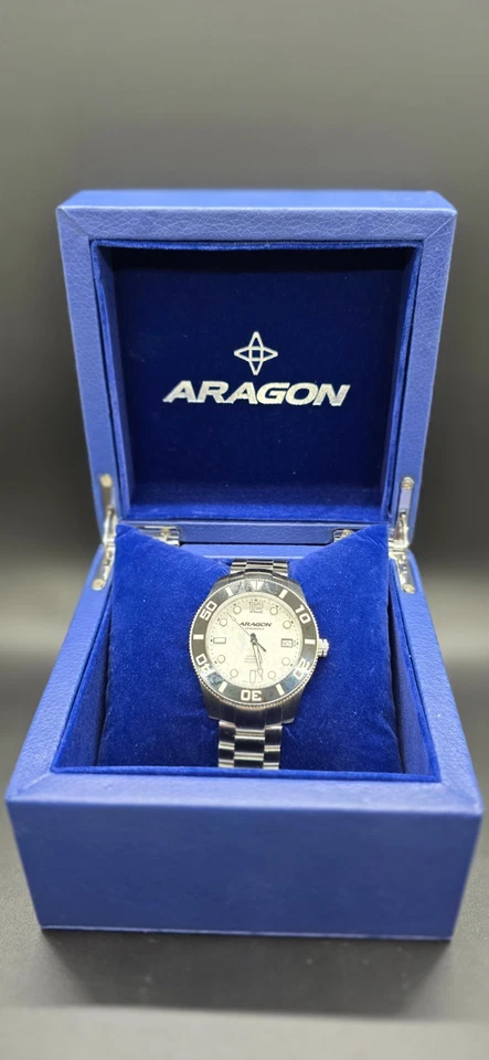 Aragon Dive Master con cara de meterorita Foto 2 de 4