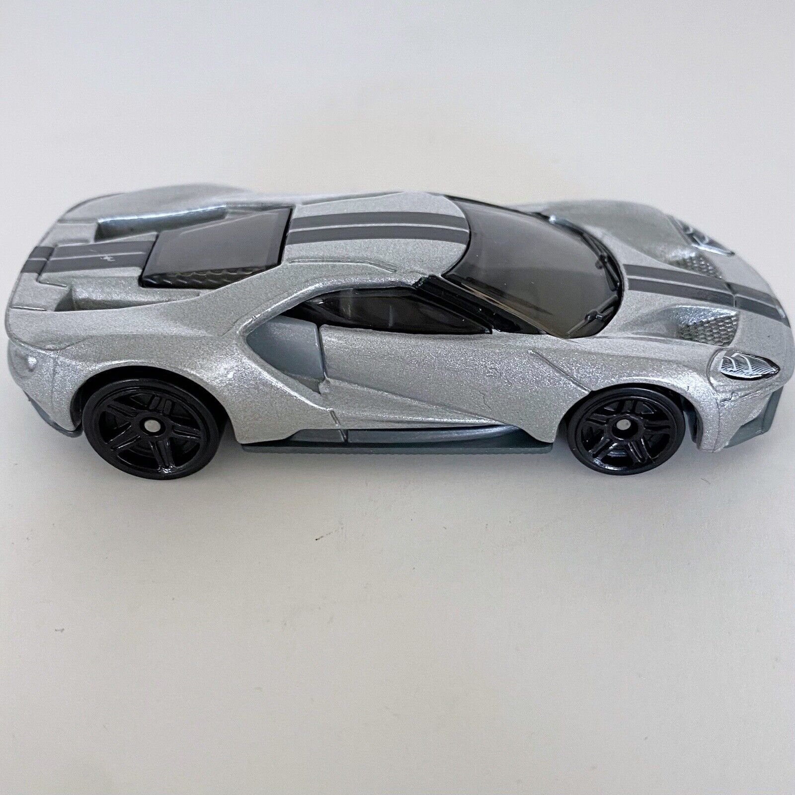  Hot Wheels 2017 Nightburnerz '17 Ford GT 211/365, Silver : Toys  & Games