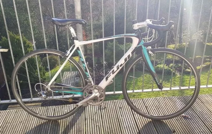 Fuji full carbon road bike sales