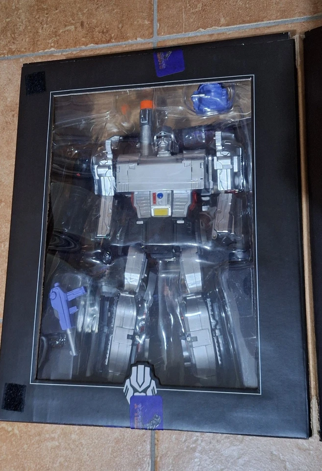 Transformers X-Transbots Apollyon / Megatron - Immagine 3 di 4