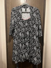 René Rofé Sleepwear Women’s 2pc Robe & Chemise Pajama Set Black White Paisley L