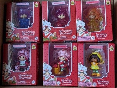  STRAWBERRY SHORTCAKE 40th CheeBee set of 6 mini figures including 3 Rares.