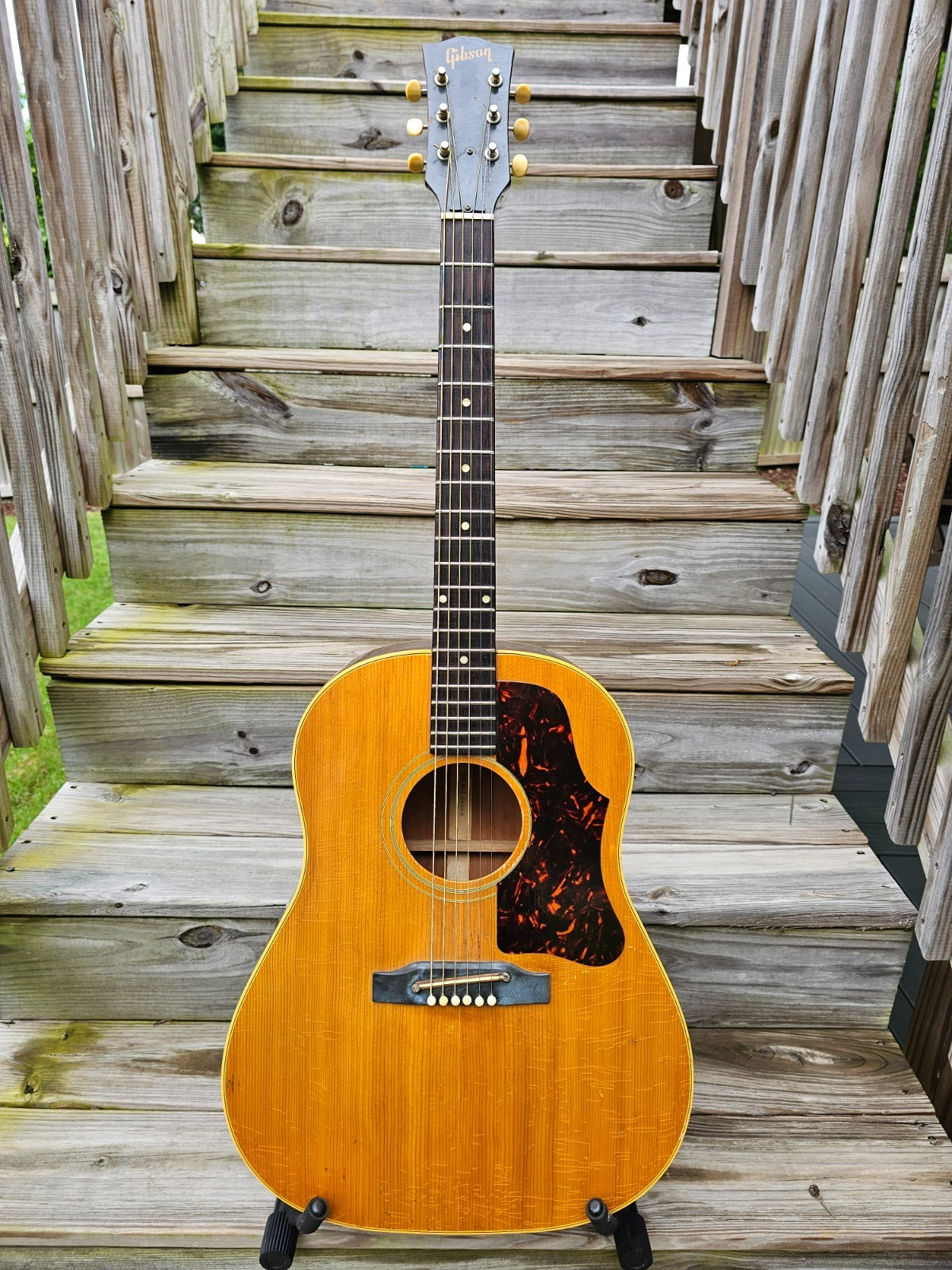 1963 Gibson J50 Acoustic Guitar   J-50