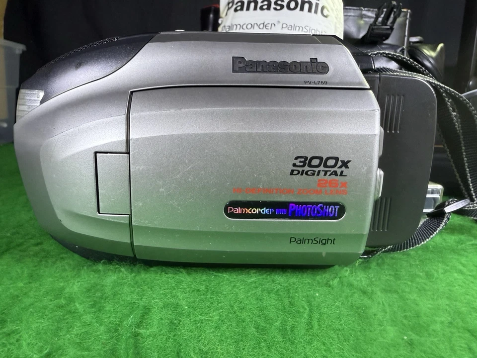 Panasonic PV-L759D VHS-C Camcorder Kit Bag Remote Charger Tape Tested Works - Image 3 of 4