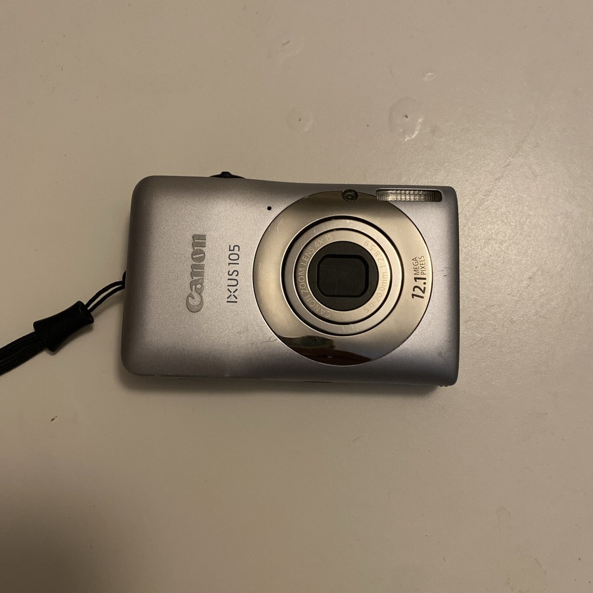 Canon IXUS 40 / PowerShot Digital ELPH SD300 4.0MP Digital Camera