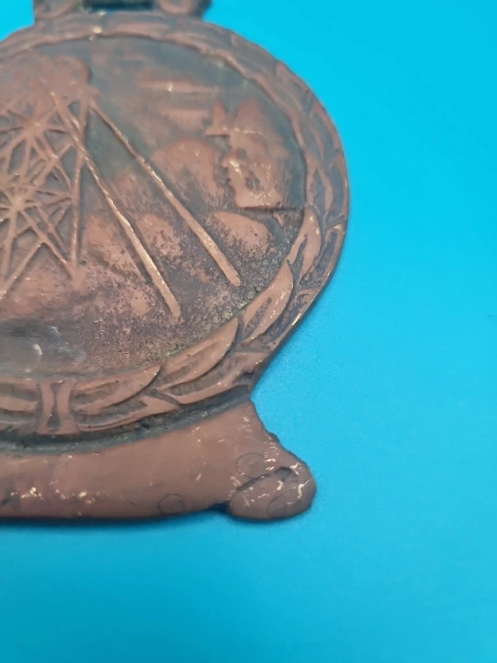 Unique Vintage Horse Brass Depicting A Miner & Mining Rig - 294g & 3.5in High - Image 4 of 4