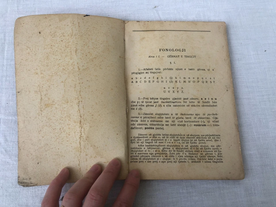 OLD ALBANIAN BOOK LATINE GRAMMAR FIRST PART BY FERDINAND SCHULTZ 1938 - Image 2 of 4